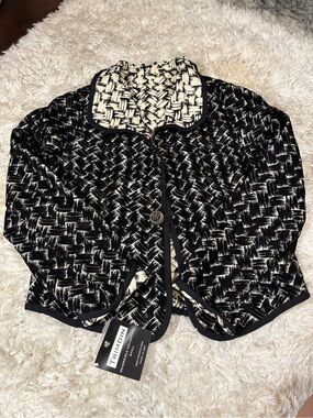 Trimdin Black & Cream Textured Cropped Jacket